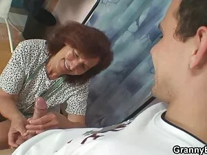 Շունը Casey վուլվա պ ...